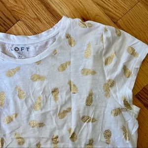 LOFT Cap Sleeve 🍍 Gold Pineapple Print Tee 🍍 Size XL NWOT